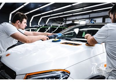 Mercedes-Benz GLE Coupe на детейлинг-процедурах в тюнинг-ателье Eastline Garage 
