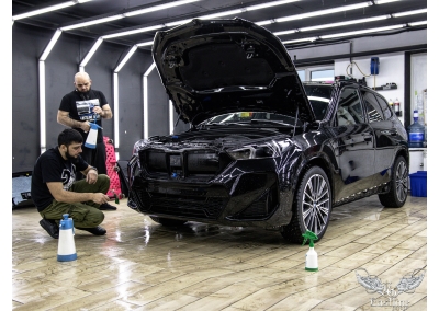 BMW X1 – оклейка кузова в полиуретановую плёнку 