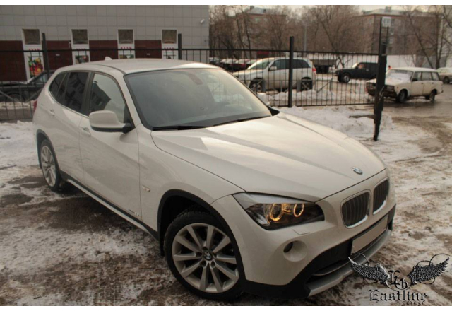 BMW X1 White - пошив кожаного салона