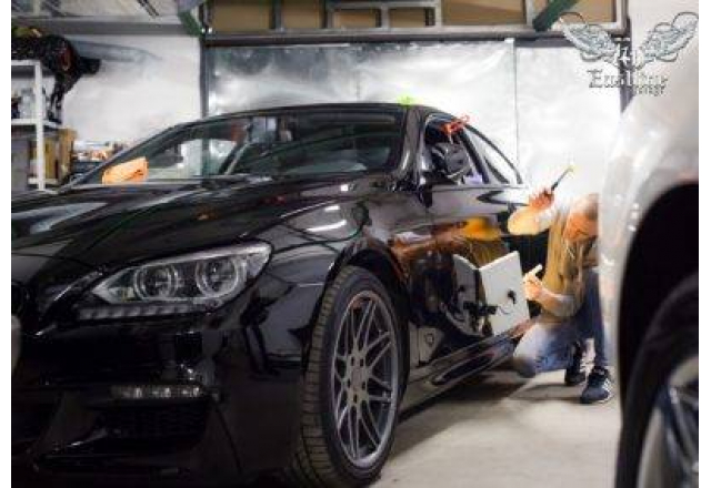 BMW 6 – полировка кузова и защита кузова жидким стеклом. Удаление вмятин без покраски