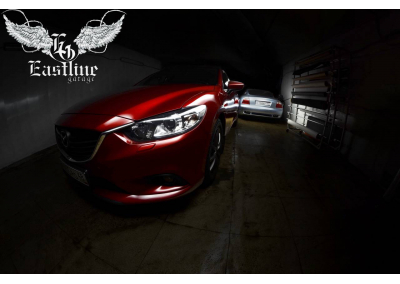 Mazda 6  - комплексная перетяжка салона автомобиля. Полная шумо и виброизоляция кузова. Пошив индивидуального комплекта ковров из немецкой экокожи.