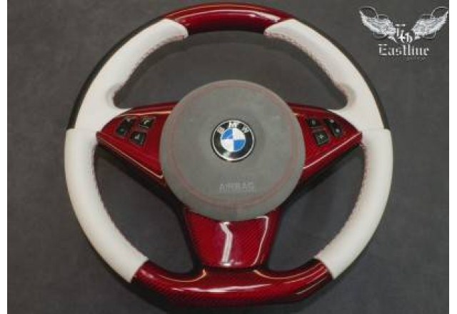 BMW 6er e63 -  перетяжка руля в кожу и итальянскую алькантару с вставками из карбона по индивидуальному дизайну