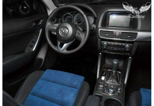 Mazda CX-5 пошив салона в экокожу и алькантару, перетяжка руля