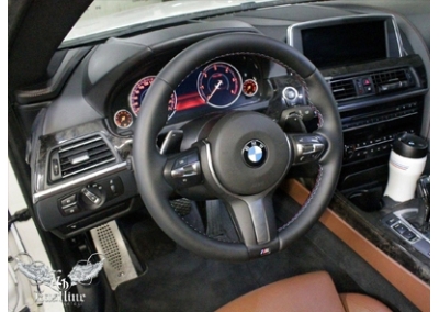 BMW 6-series (F13) – Комплексная химчистка салона и защита кожи керамикой. Перетяжка руля в натуральную кожу