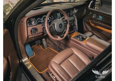 Комплект ковров для роскошного автомобиля Rolls-Royce Cullinan 