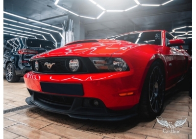 Ford Mustang – локальный ремонт кузова красного американца