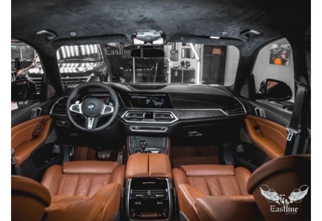 BMW X5M - оклейка кузова бронепленкой, электронная тонировка, шумоизоляция, перетяжка потолка и комплект кожаных ковров. 