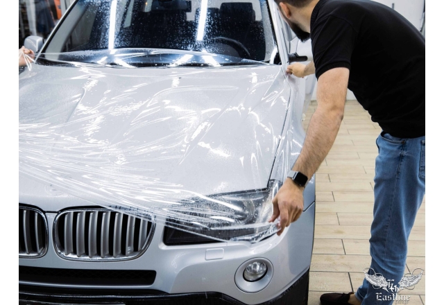 BMW X3 – локальный ремонт кузова с последующей оклейкой в полиуретановую плёнку
