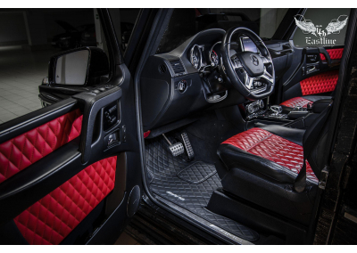 Mercedes-Benz G55 AMG - классический комплект кожаных ковров с ромбами. 