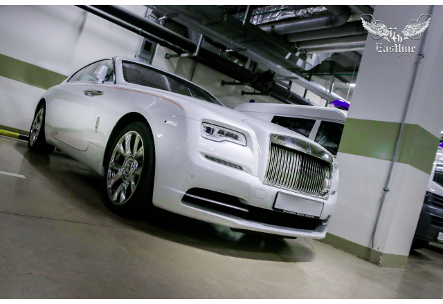 Rolls Royce Wraith - индивидуальный комплект ковров с бортами. 