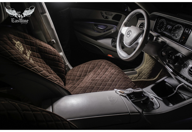 Mercedes-Maybach – комплект ковров из немецкой экокожи и 4 накидки из алькантары. 