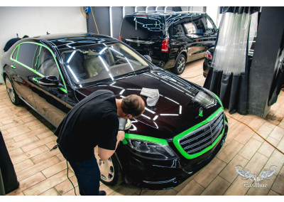 Mercedes Maybach - детейлинг и частичный ремонт салона автомобиля.