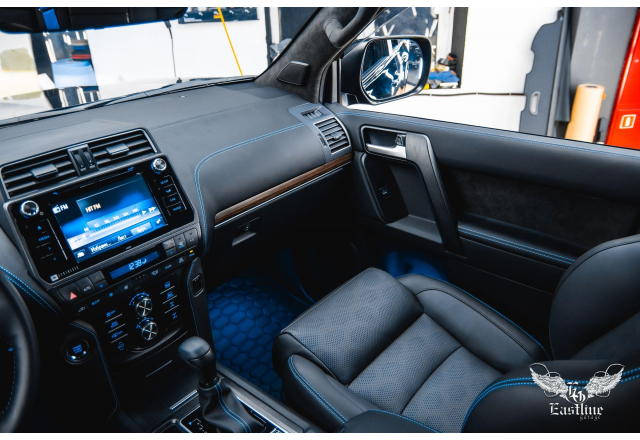 Toyota Land Cruiser Prado - изменение формы сидений и перетяжка салона в кожу Nappa/ Шумоизоляция/ Аквапринт/ Подсветка в салоне